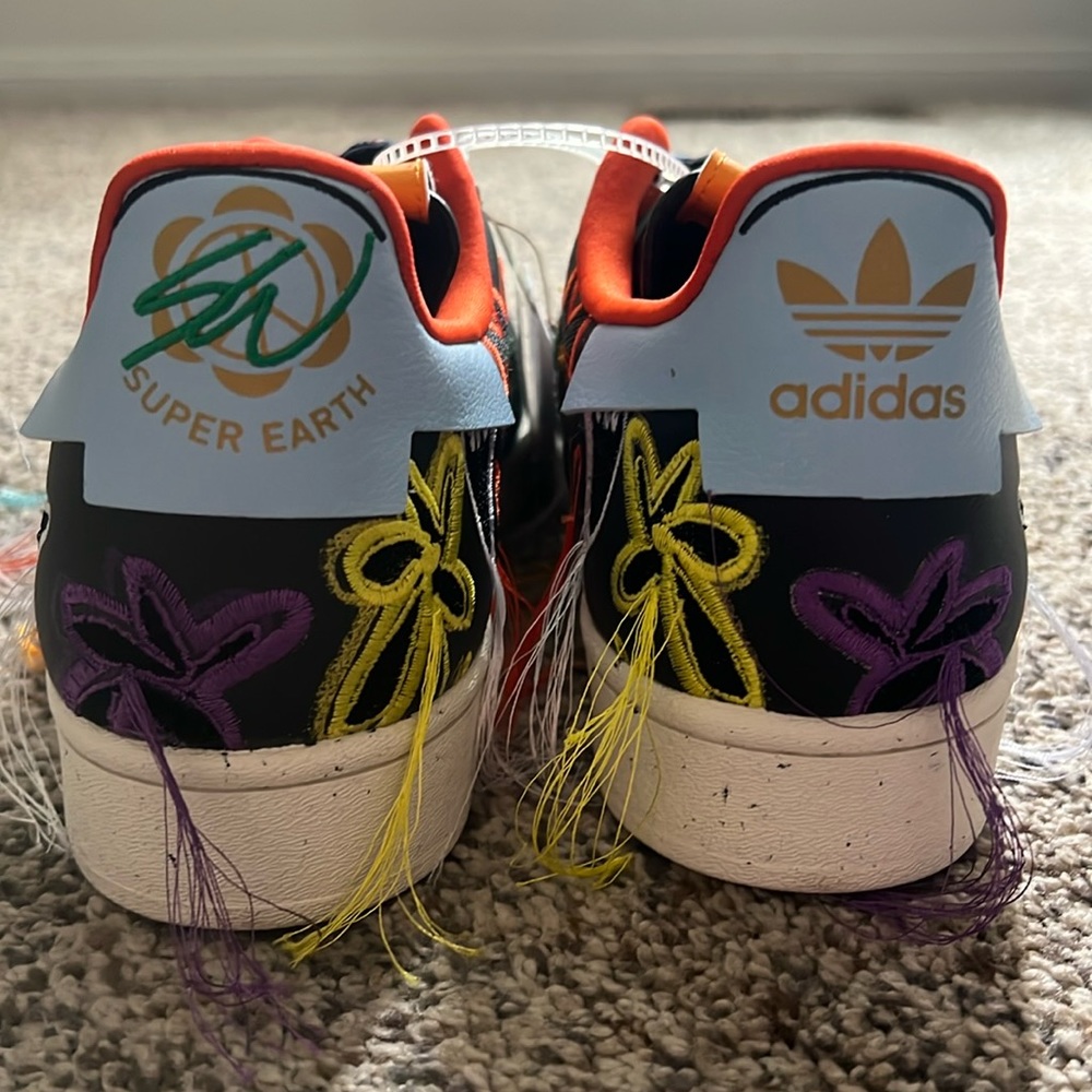 New with tags. Adidas Super Earth 🌏  Shoe a.d.i.d.a.s.